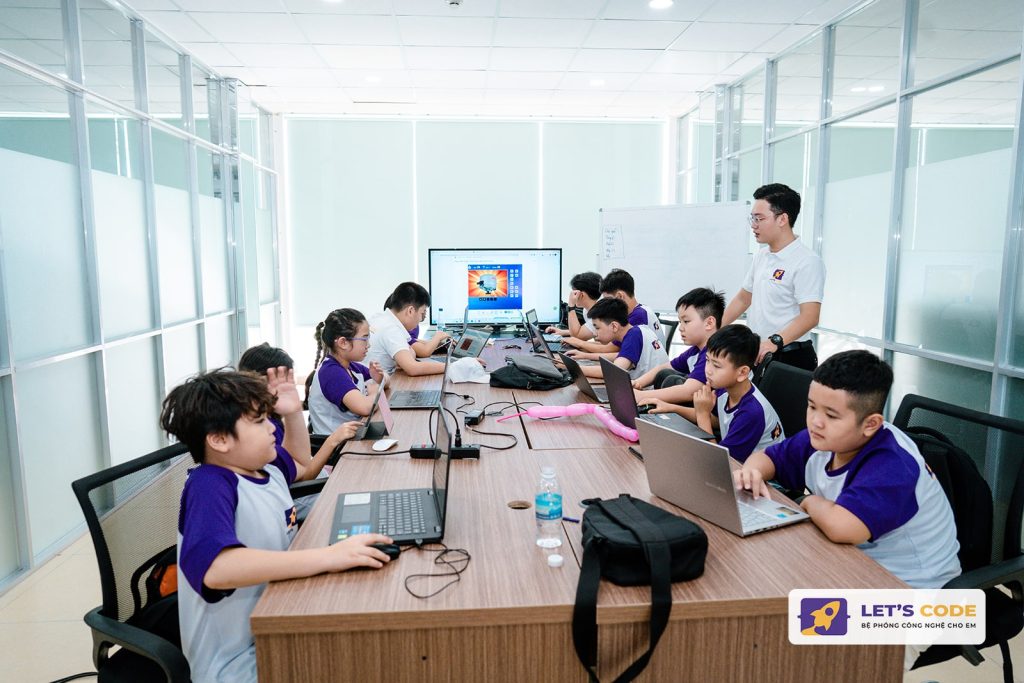 lập trình scratch là gì? khóa học scratch cho trẻ em tại Nha Trang